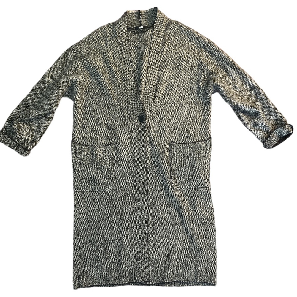 Cozy Uniqlo grey sweater coat size large